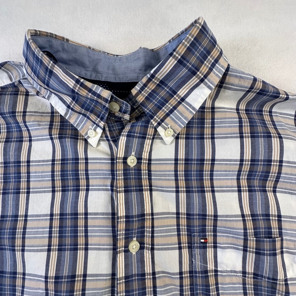 Tommy Hilfiger Mens XL Blue Plaid Short Sleeve Button Down Shirt 0919441